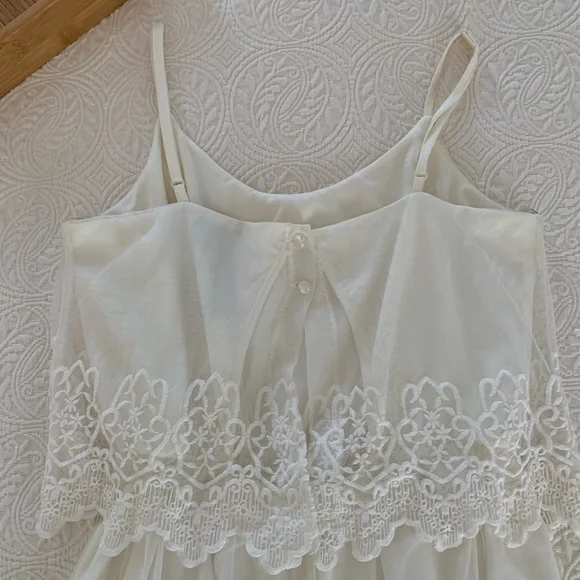 Trixxi Dress Juniors M White Cream Cut Out Back Lined Lace Adjustable Straps - Picture 7 of 16